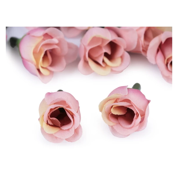 Główki różyczek lekko rozwiniętych jasny róż - 5szt